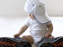 Как научить ребенка одеваться?