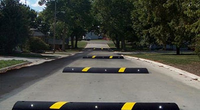 Проезд лежачего полицейского