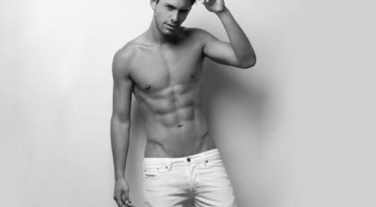 Как мужчине стать моделью?